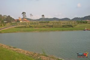 Best Places to Visit in Thailand - SilverLake Vineyard - View by Lake